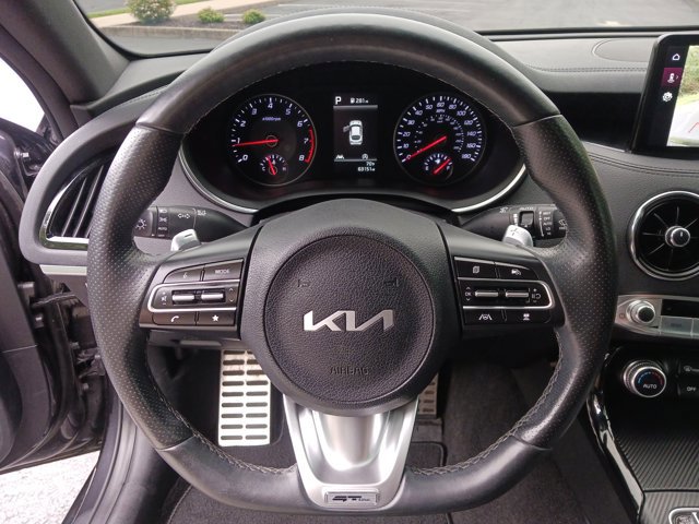 Used 2023 Kia Stinger GT-Line w/ Sun & Sound Package image 15