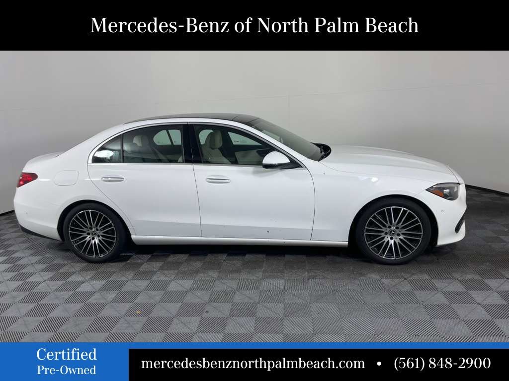 Used 2022 Mercedes-Benz C 300 4MATIC Sedan image 3