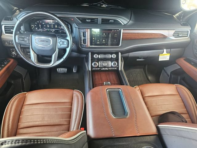 Used 2023 GMC Yukon Denali Ultimate AWD/4WD image 40