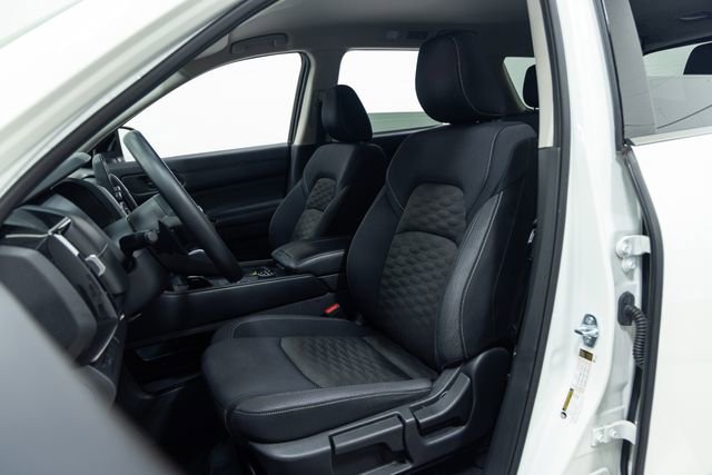 Used 2024 Nissan Pathfinder S w/ Cargo Package image 21
