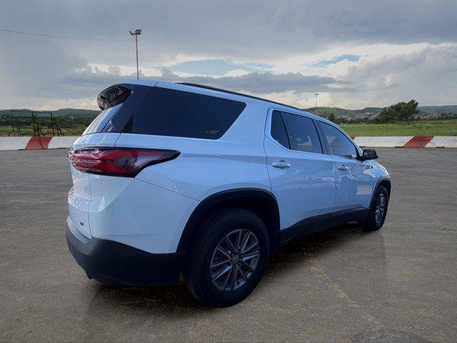 Used 2023 Chevrolet Traverse LT FWD image 3