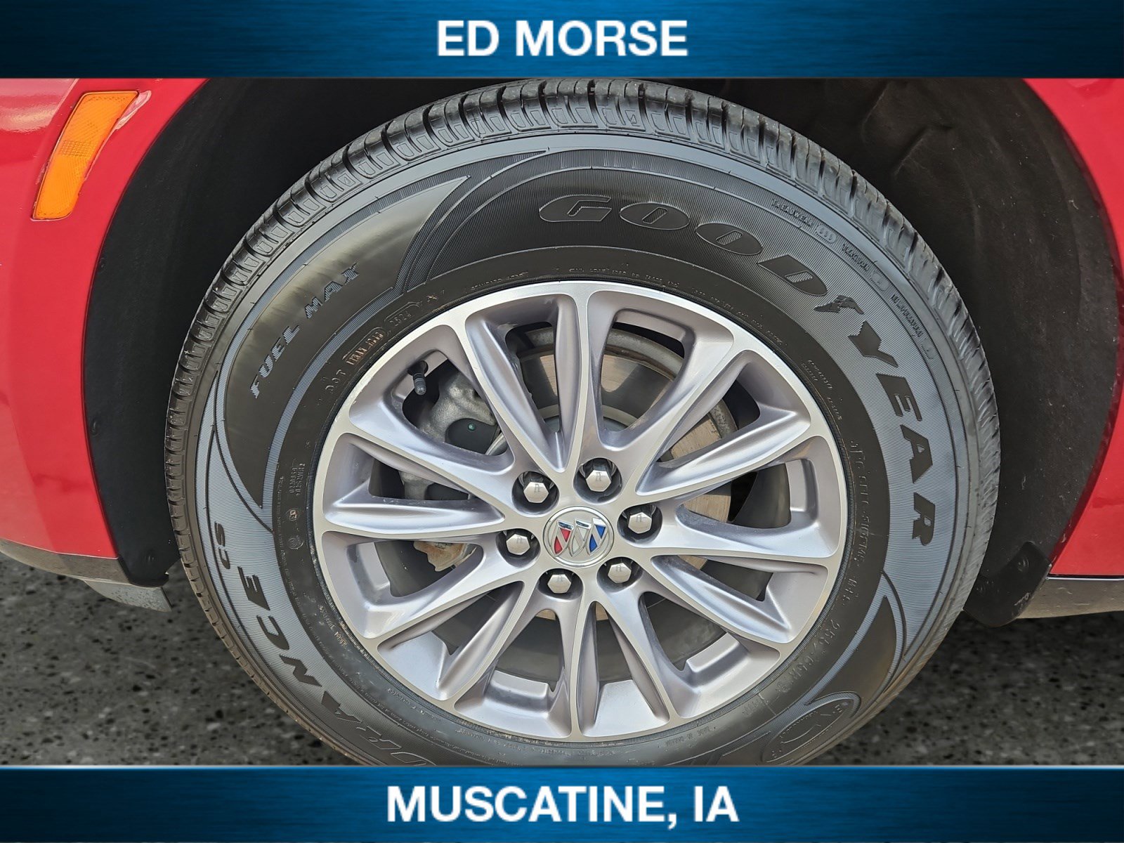 Used 2024 Buick Enclave Premium image 9