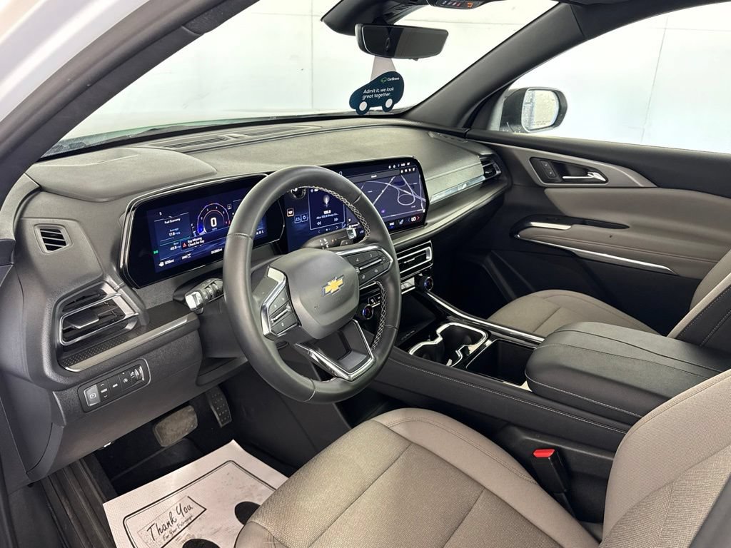 Certified 2026 Chevrolet Traverse LT w/ Driver Confidence Package AWD/4WD image 17