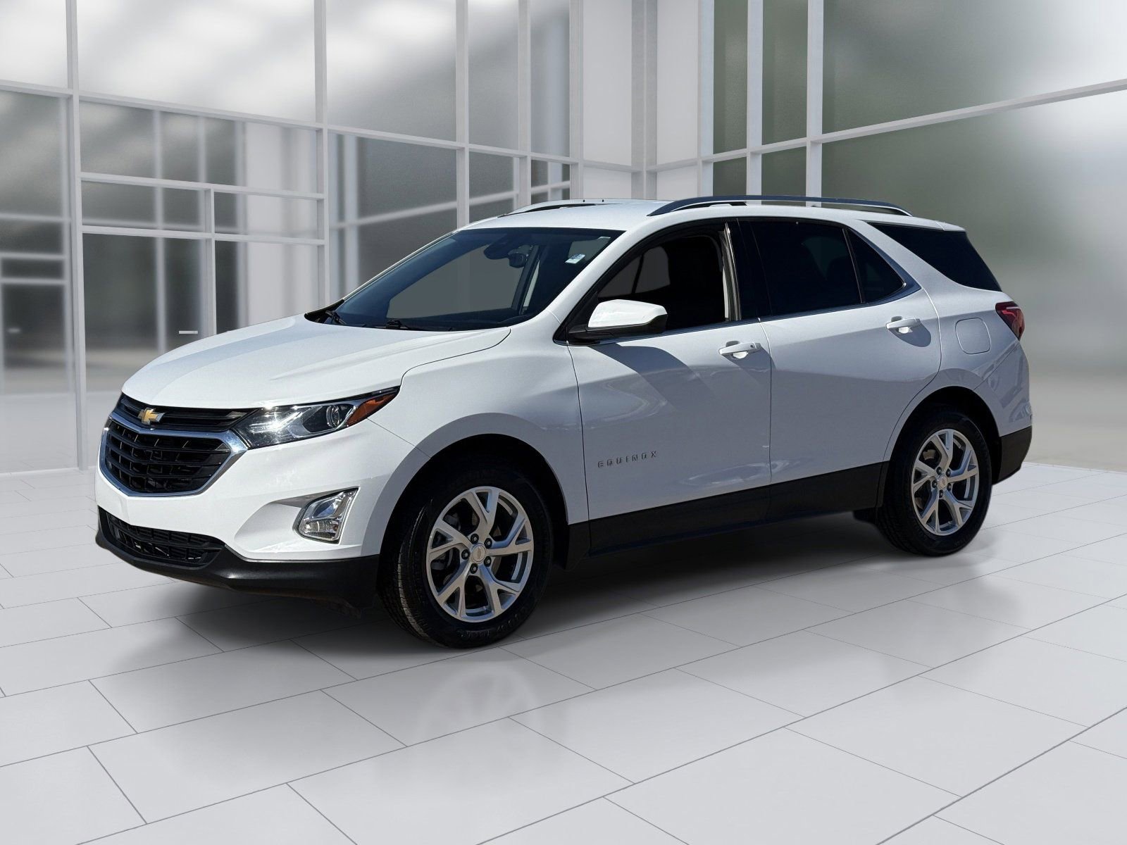 Used 2020 Chevrolet Equinox LT image 2