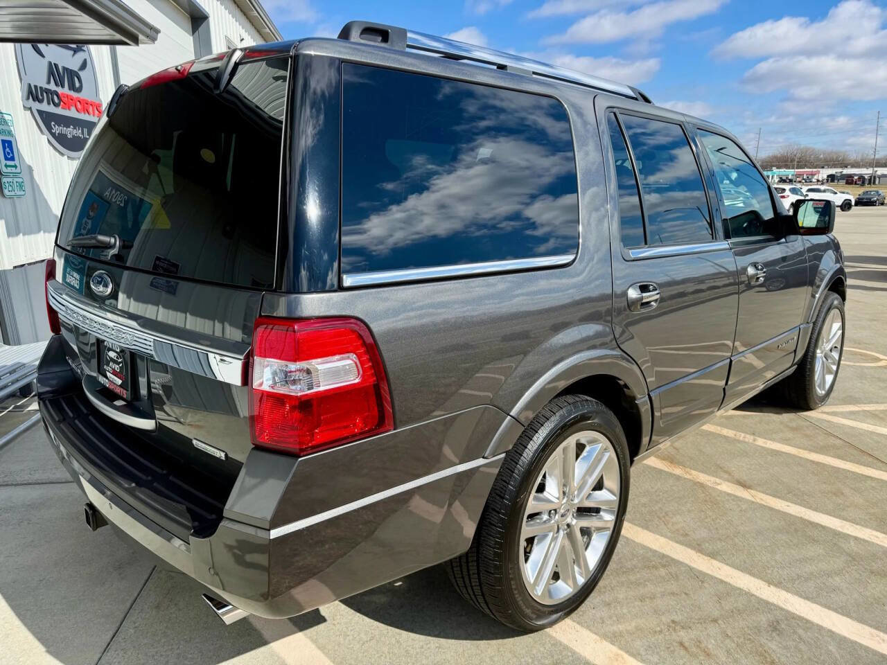 Used 2015 Ford Expedition Platinum image 8