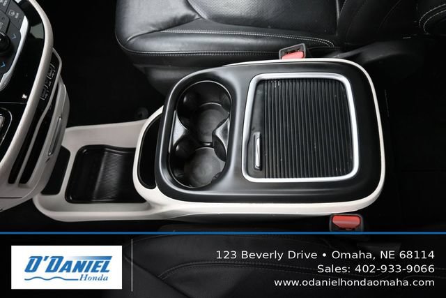 Used 2022 Chrysler Pacifica Touring-L FWD image 33