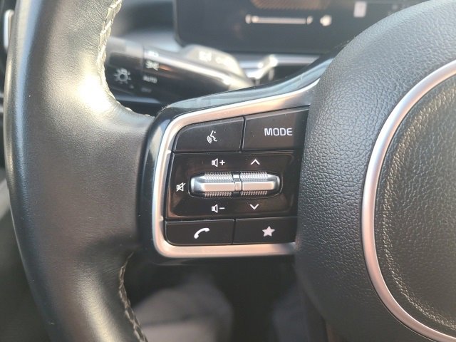 Used 2024 Kia Sorento S image 21