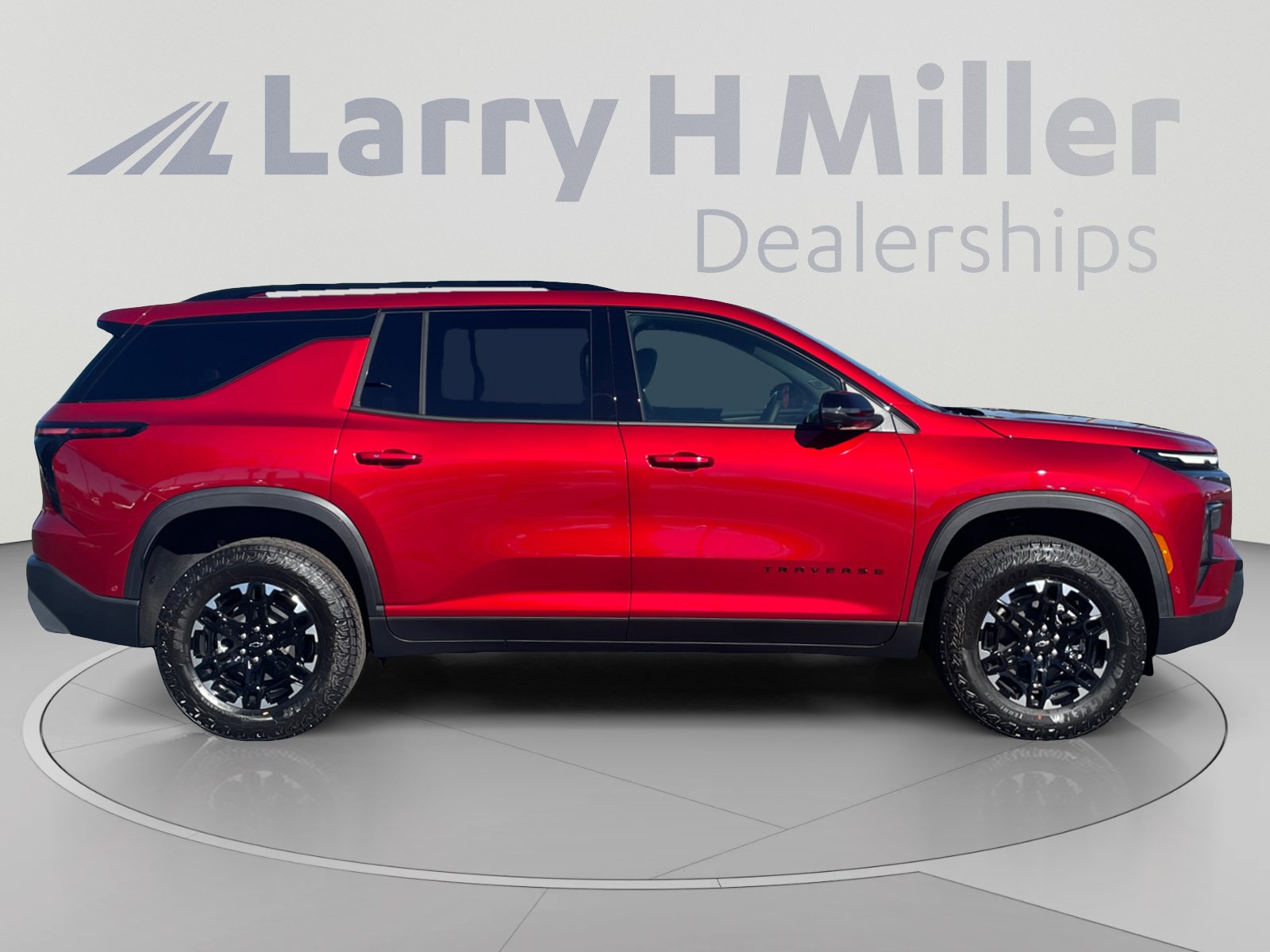 New 2027 Chevrolet Traverse Z71 w/ Enhanced Driving Package AWD/4WD image 6