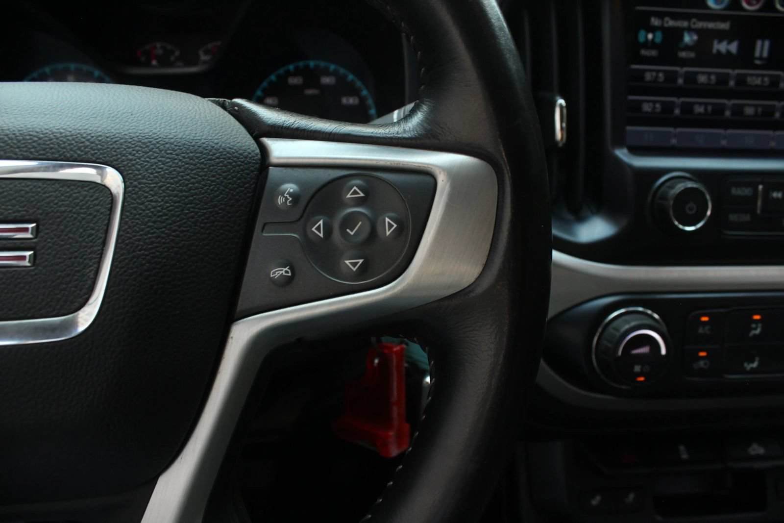 Used 2017 GMC Canyon SLT AWD/4WD image 30