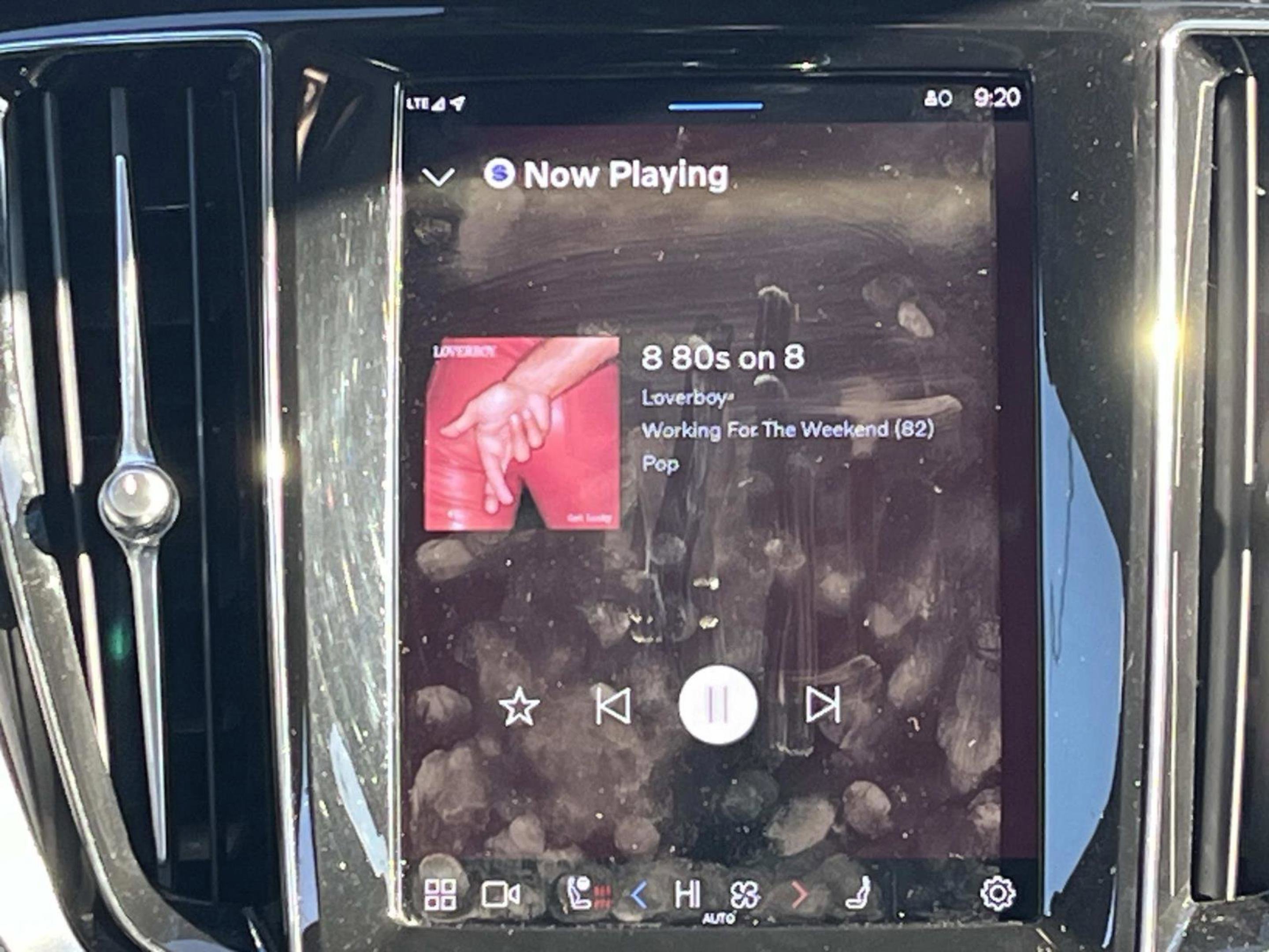 Used 2024 Volvo S60 B5 Core image 12