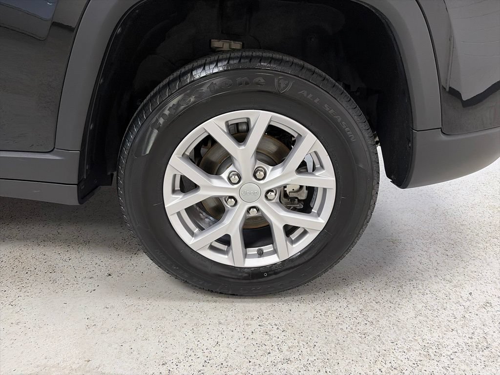 Certified 2022 Jeep Grand Cherokee Limited AWD/4WD image 10