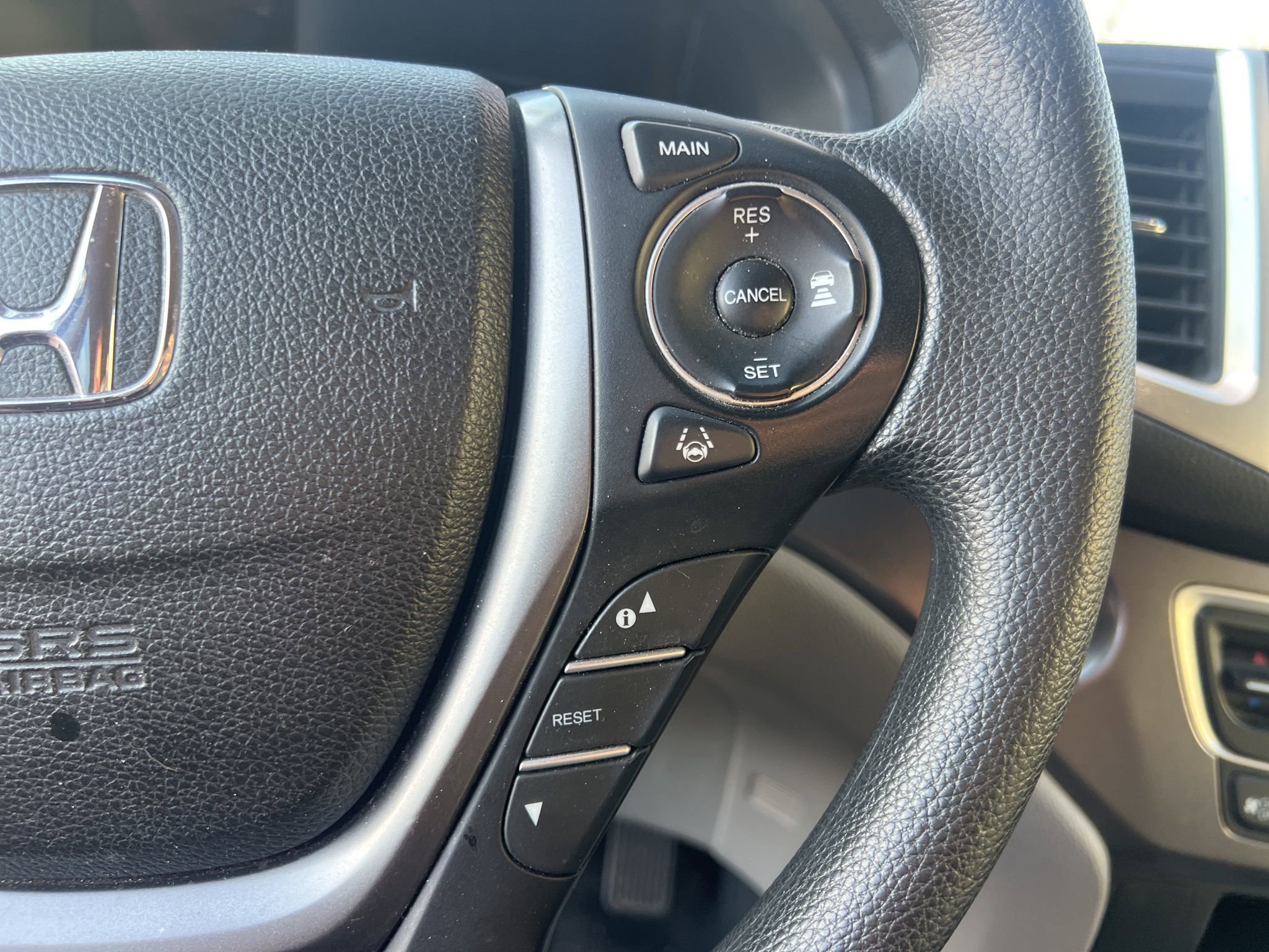 Used 2016 Honda Pilot EX image 19