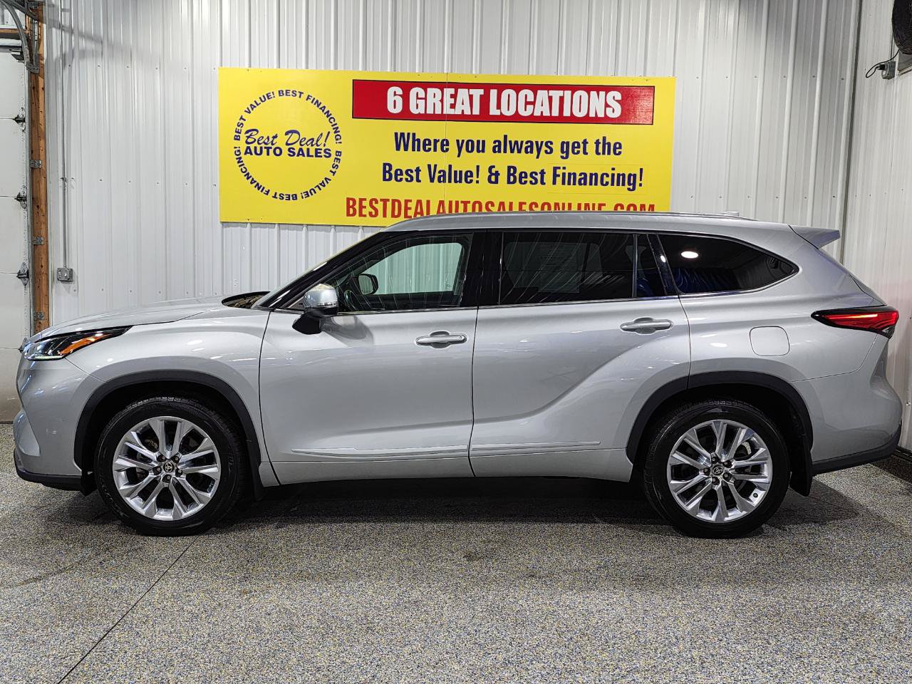 Used 2021 Toyota Highlander Limited AWD/4WD image 4