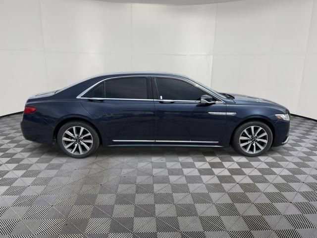 Used 2017 Lincoln Continental Premiere FWD image 5