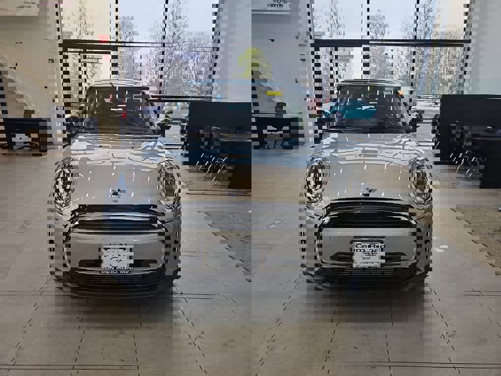 Certified 2024 MINI Cooper 2-Door Hardtop image 6