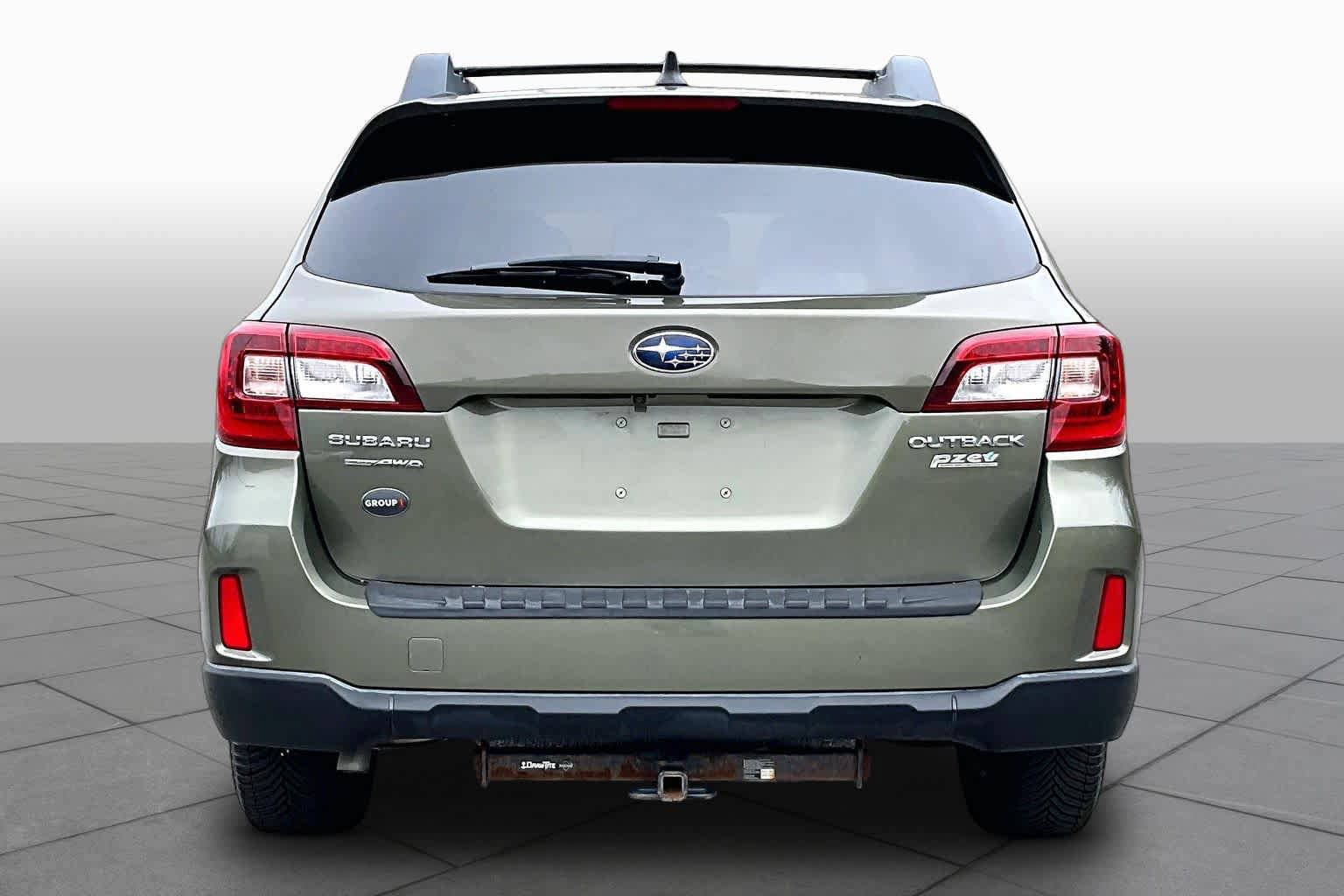 Used 2017 Subaru Outback 2.5i Premium AWD/4WD image 4