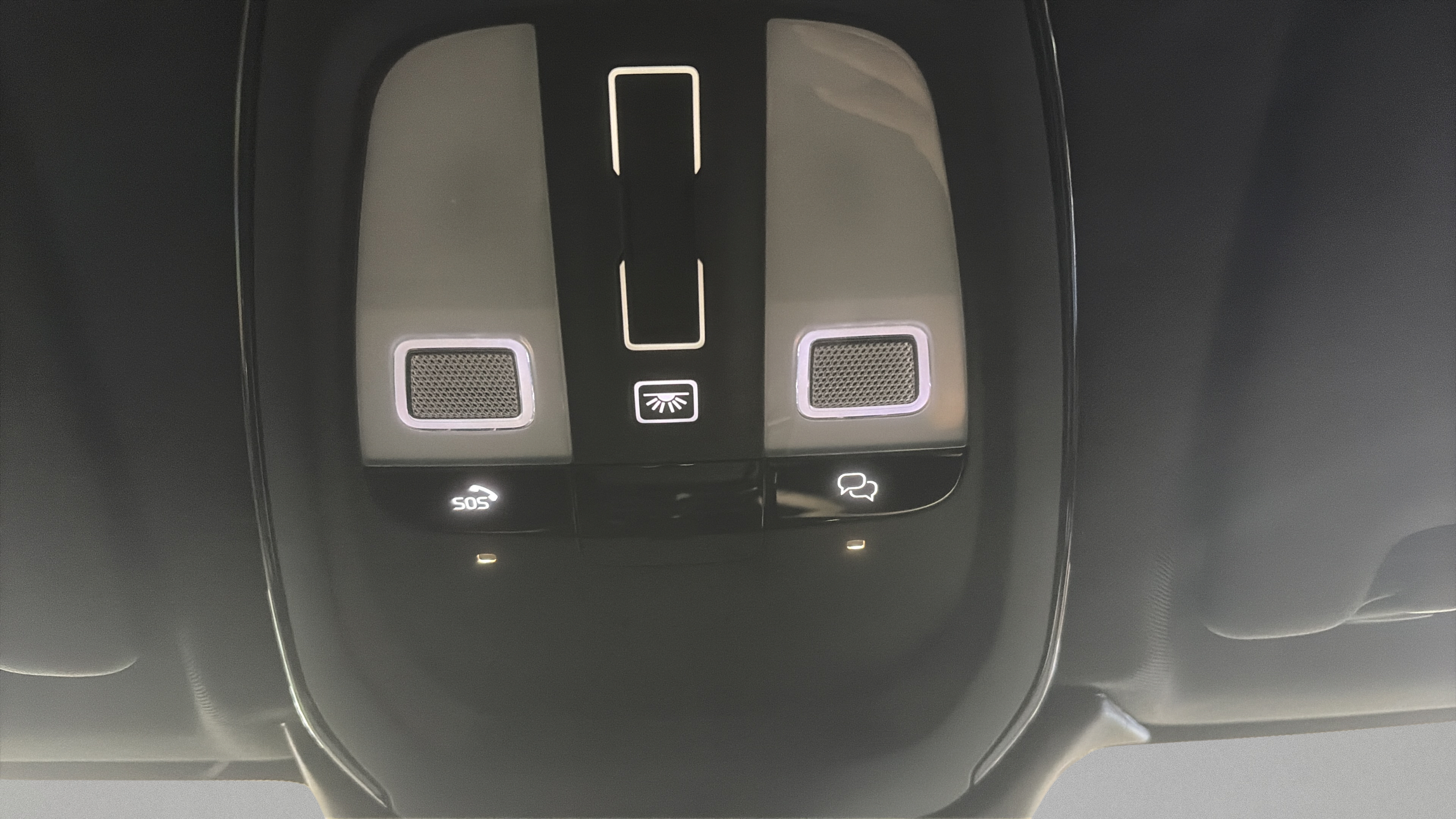 New 2027 Volvo XC60 B5 Plus AWD/4WD image 23