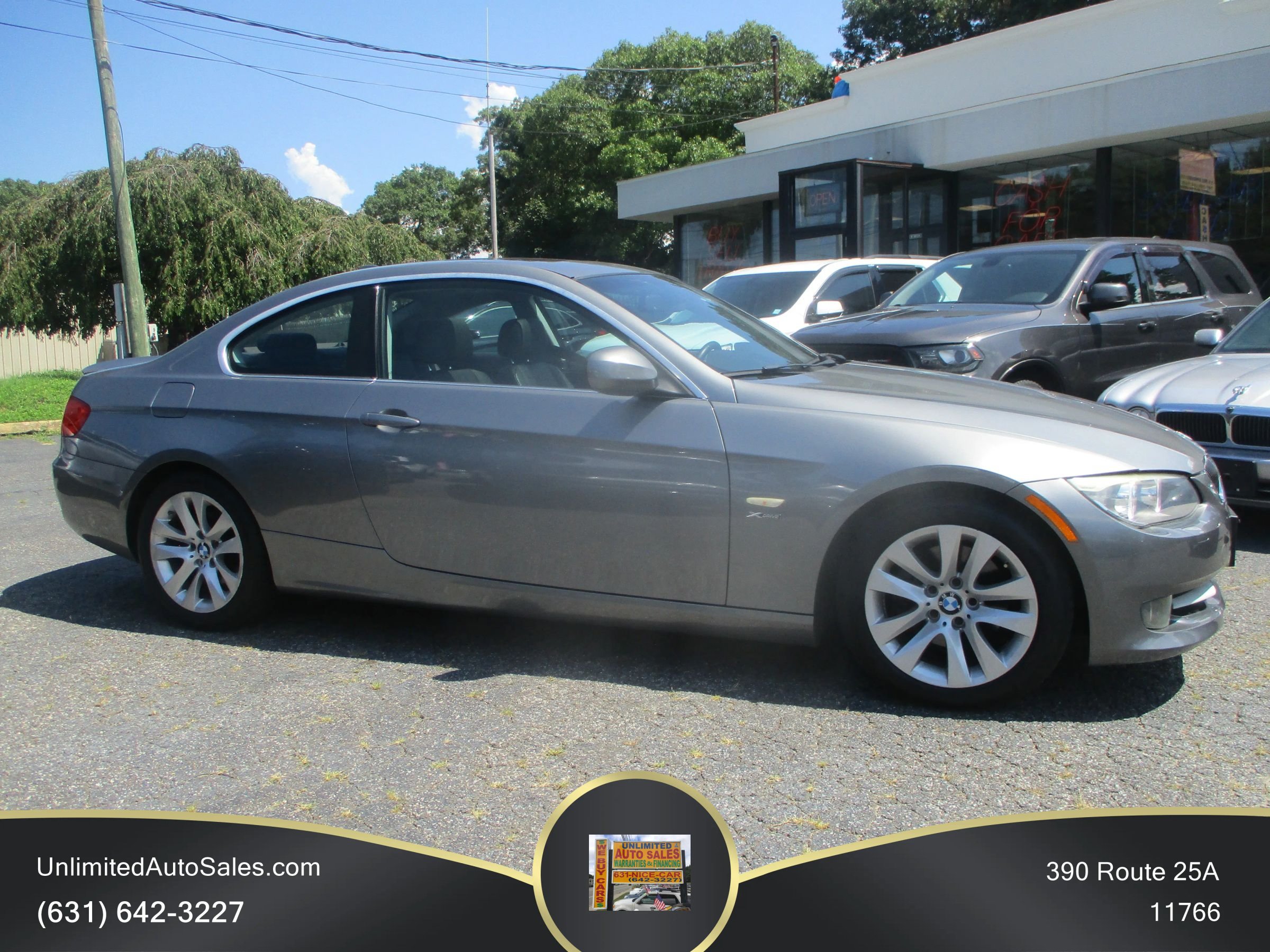 Used 2012 BMW 328i xDrive Coupe AWD/4WD image 4