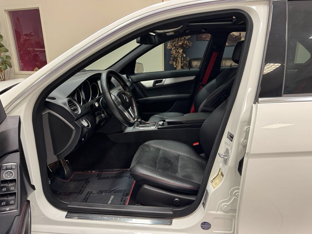 Used 2013 Mercedes-Benz C 300 4MATIC Sedan image 13