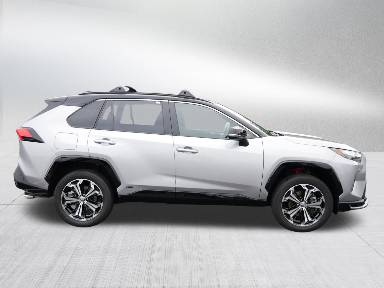 Certified 2025 Toyota RAV4 XSE w/ Weather Package AWD/4WD image 8