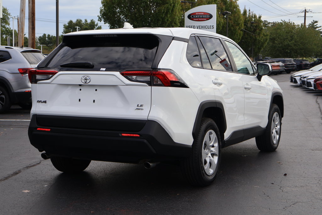 Certified 2024 Toyota RAV4 LE AWD/4WD image 8