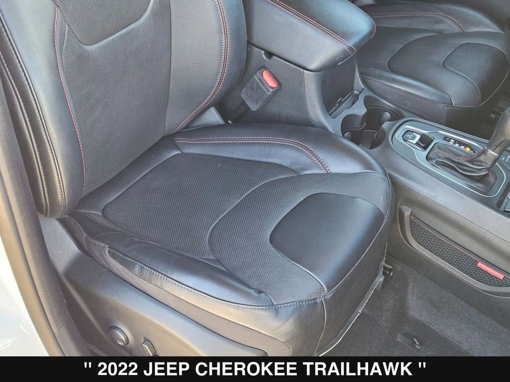 Used 2022 Jeep Cherokee Trailhawk w/ Premium Leather Package image 29
