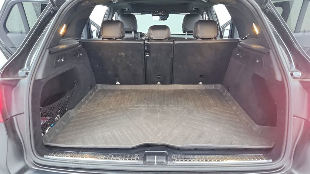 Used 2021 Mercedes-Benz GLC 63 AMG 4MATIC image 33