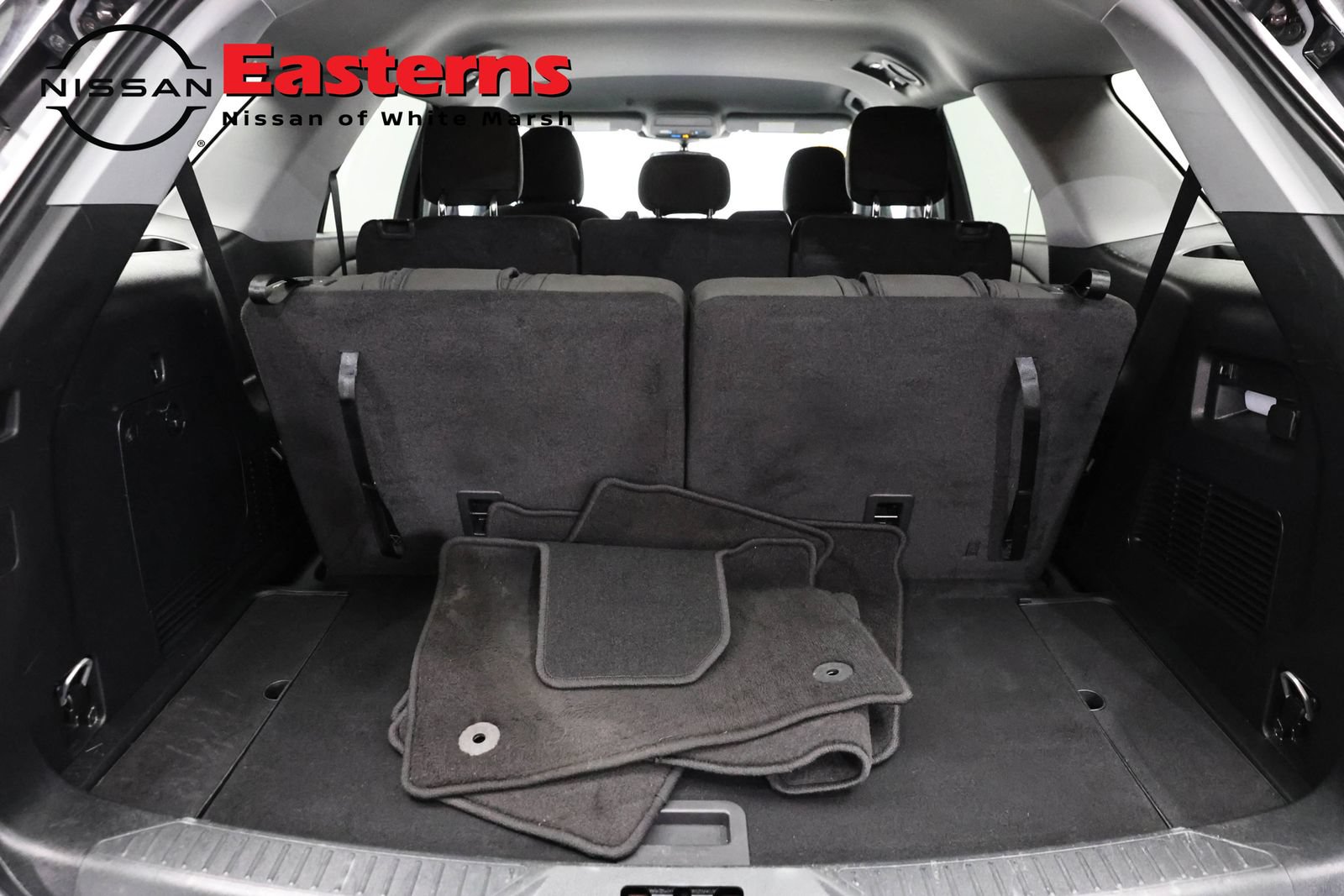 Used 2023 Ford Explorer XLT RWD image 9
