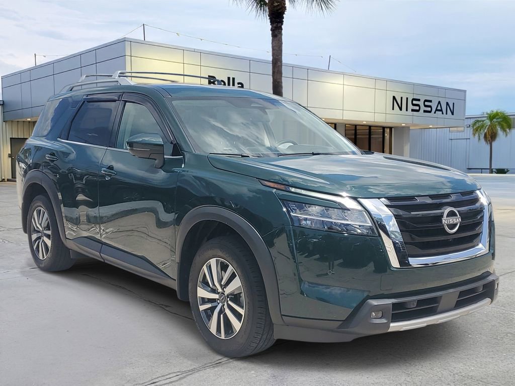 Certified 2024 Nissan Pathfinder SL FWD image 10