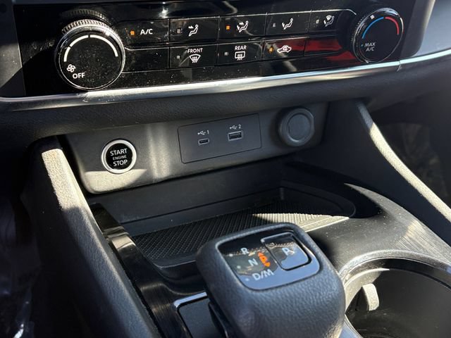 Used 2023 Nissan Rogue S AWD/4WD image 22