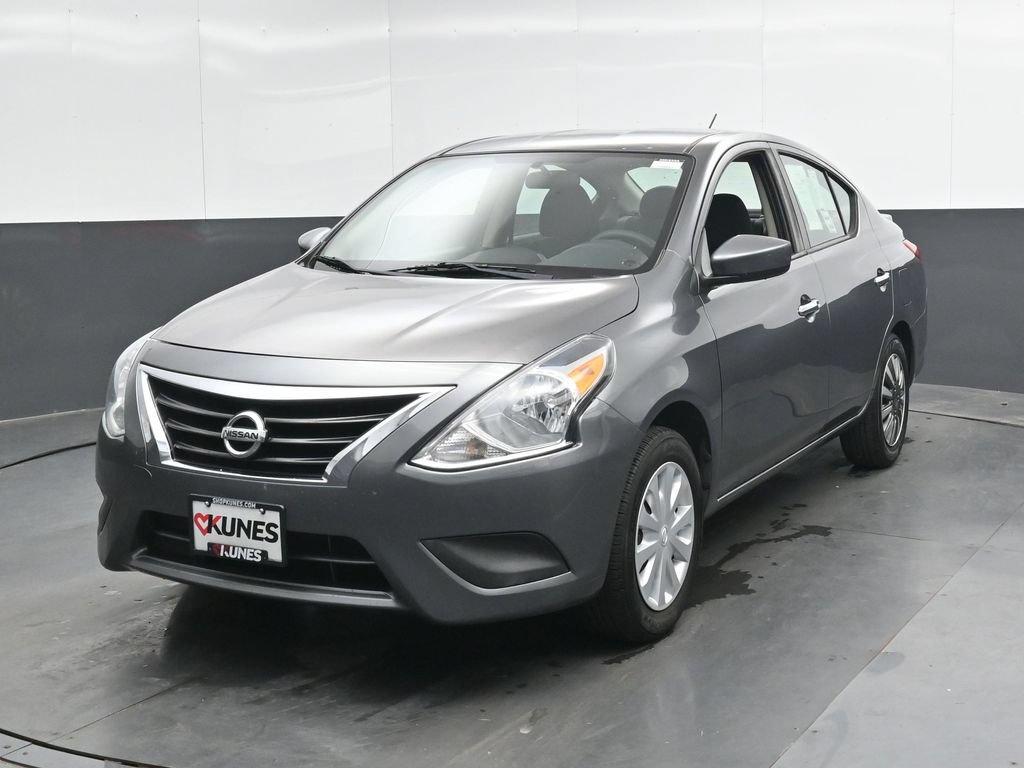Used 2019 Nissan Versa SV FWD image 8