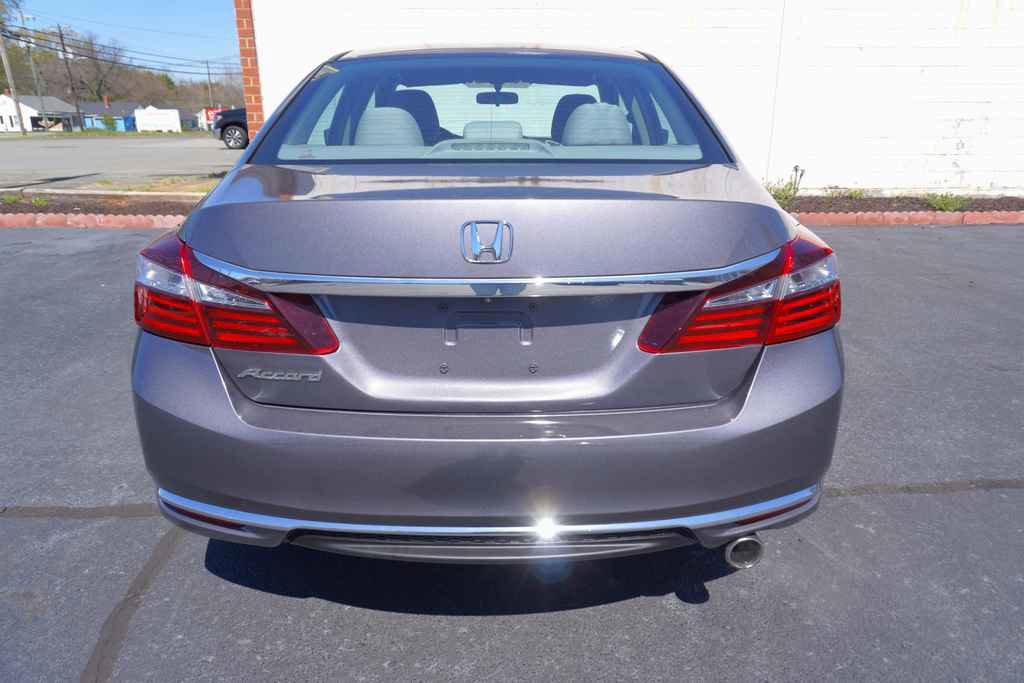 Used 2017 Honda Accord LX image 7