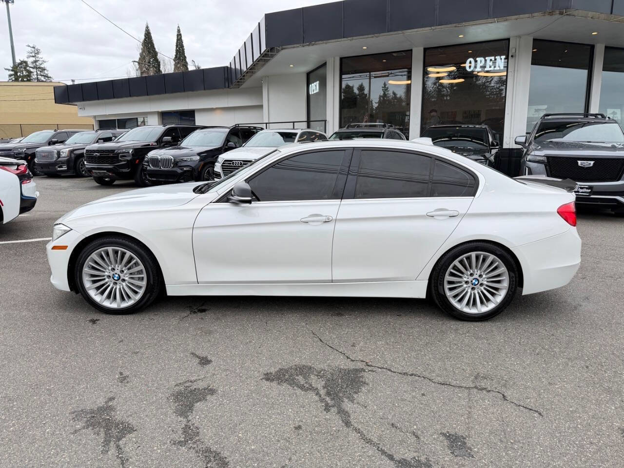 Used 2014 BMW 335i Sedan image 2