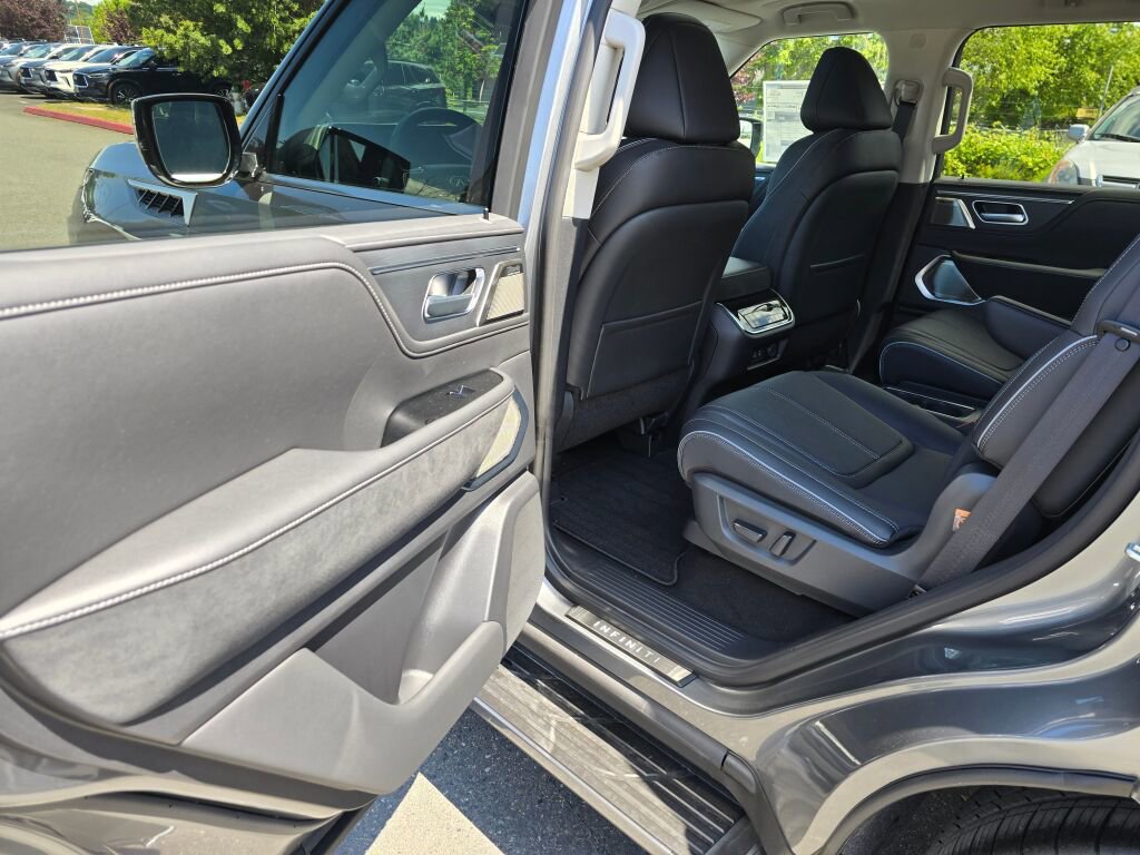 New 2025 INFINITI QX80 Sensory image 15