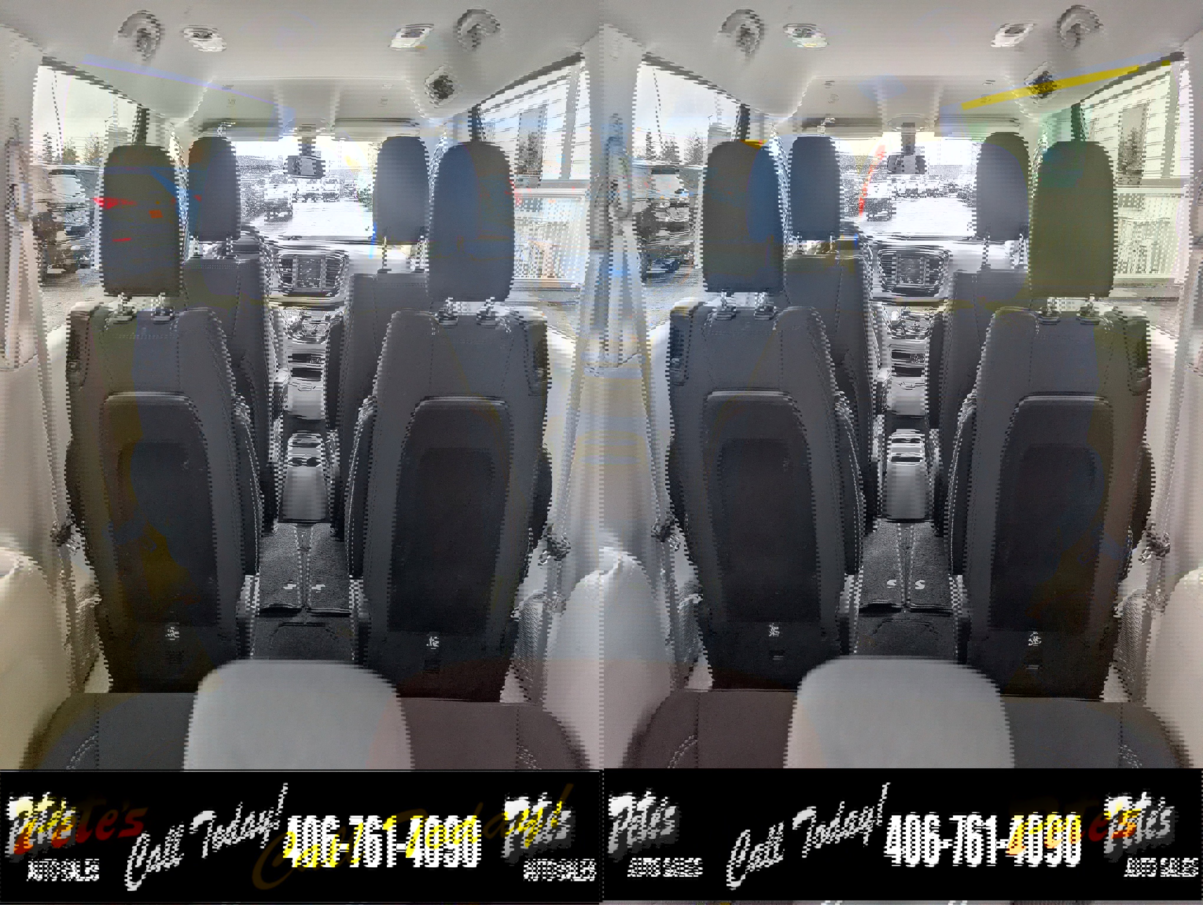 Used 2021 Chrysler Voyager LX image 12