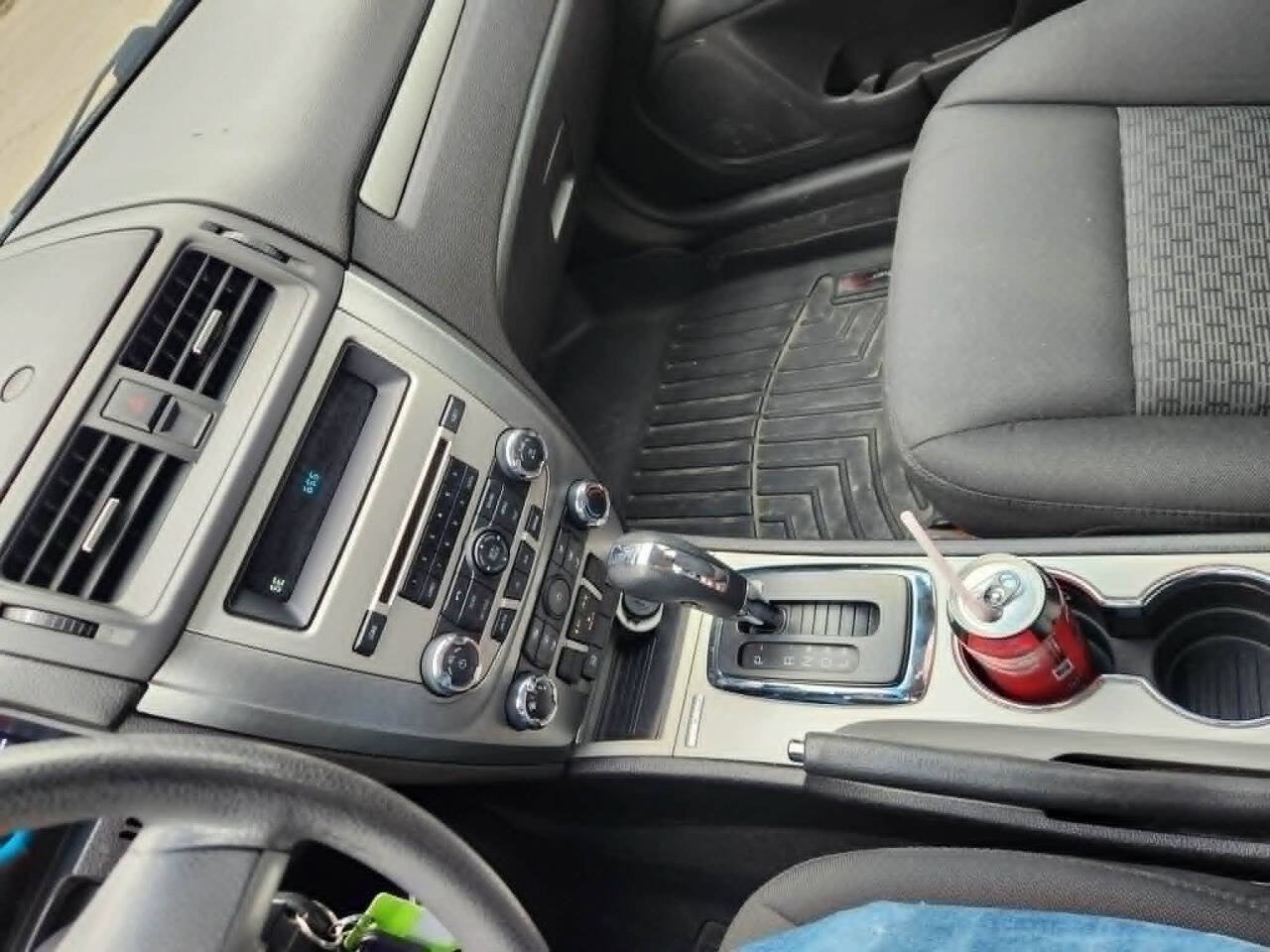 Used 2012 Ford Fusion SE FWD image 25