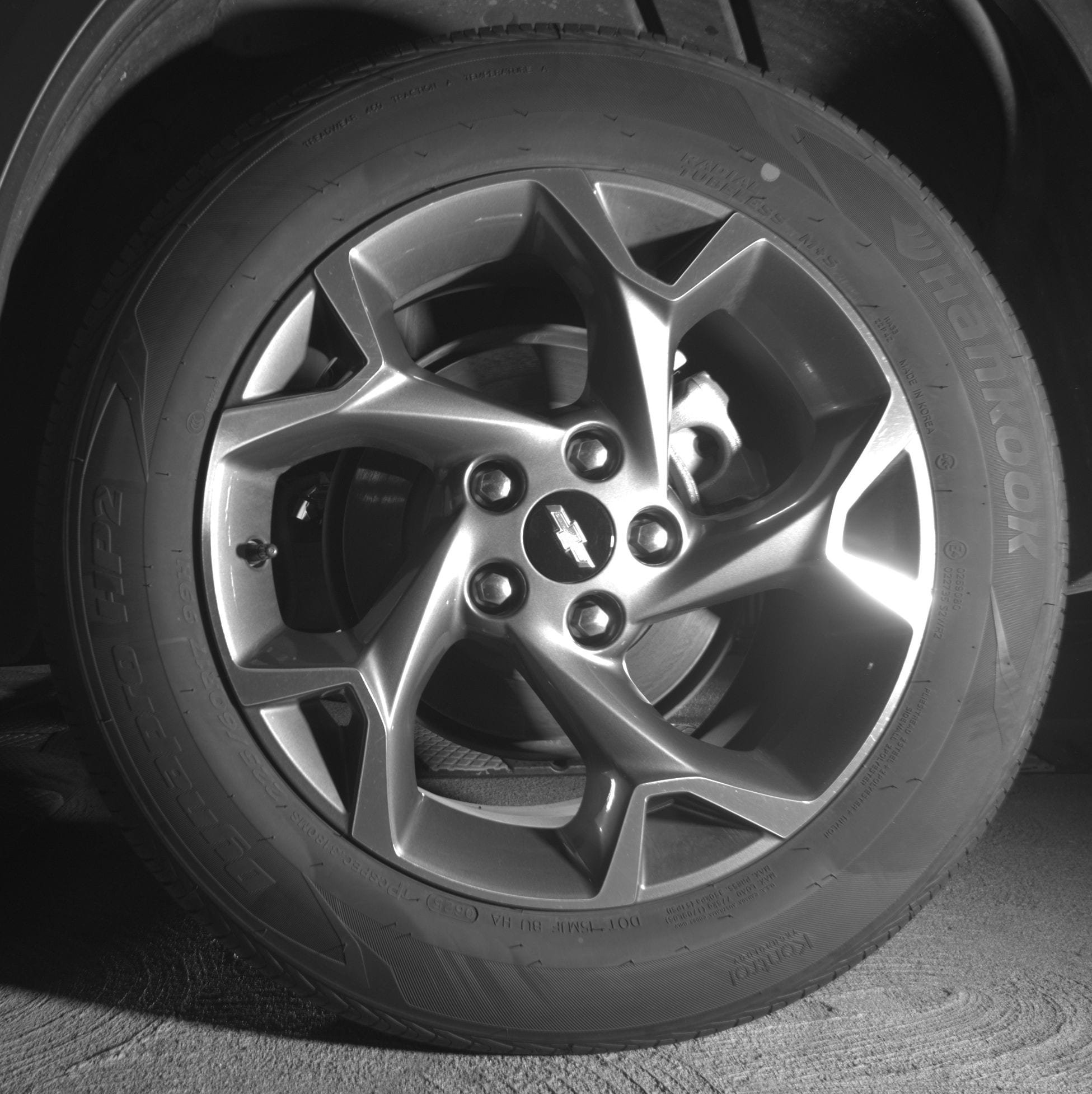 Used 2025 Chevrolet Trax LT FWD image 11