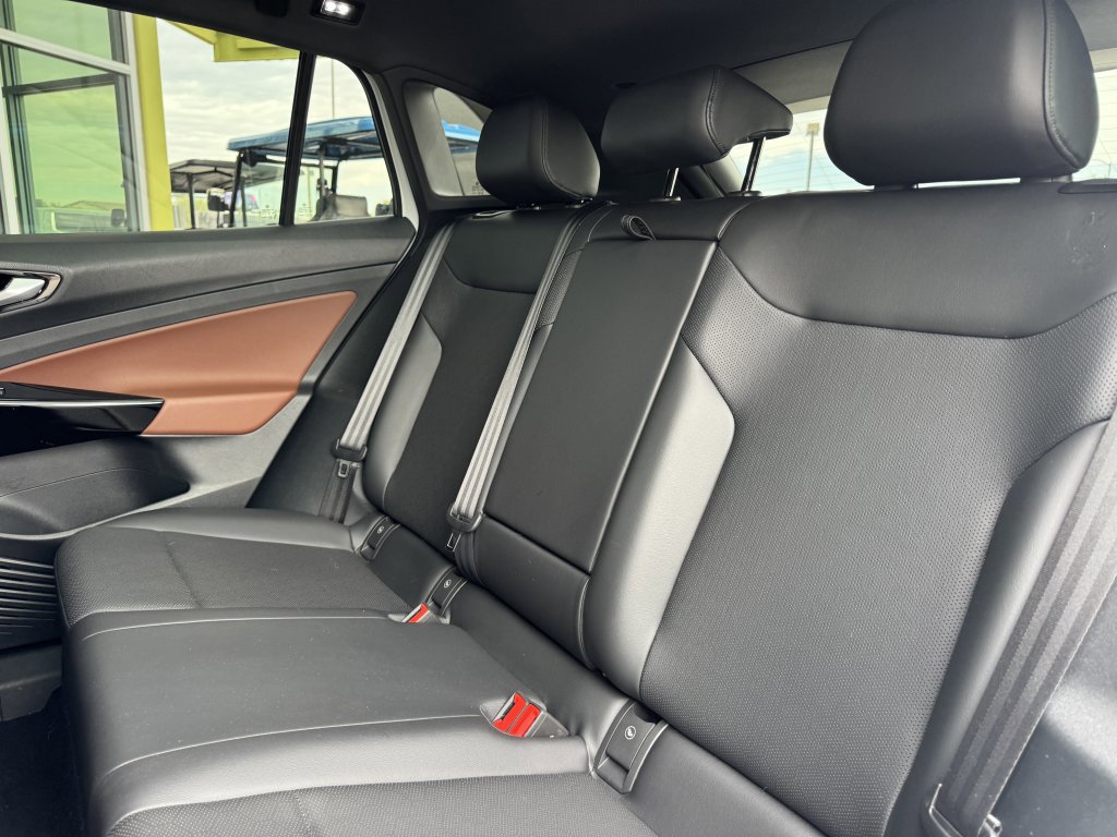 Used 2021 Volkswagen ID.4 Pro S w/ ID.4 Protection Package image 35