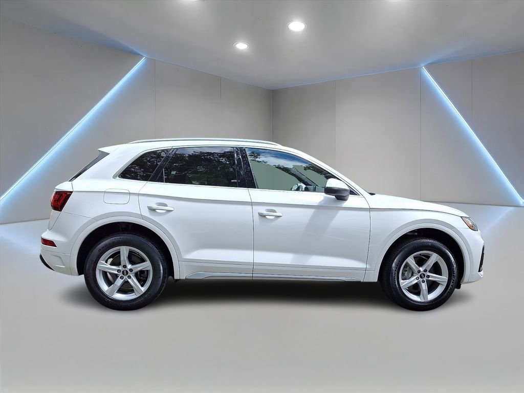 Used 2023 Audi Q5 2.0T Premium w/ Convenience Package AWD/4WD image 4