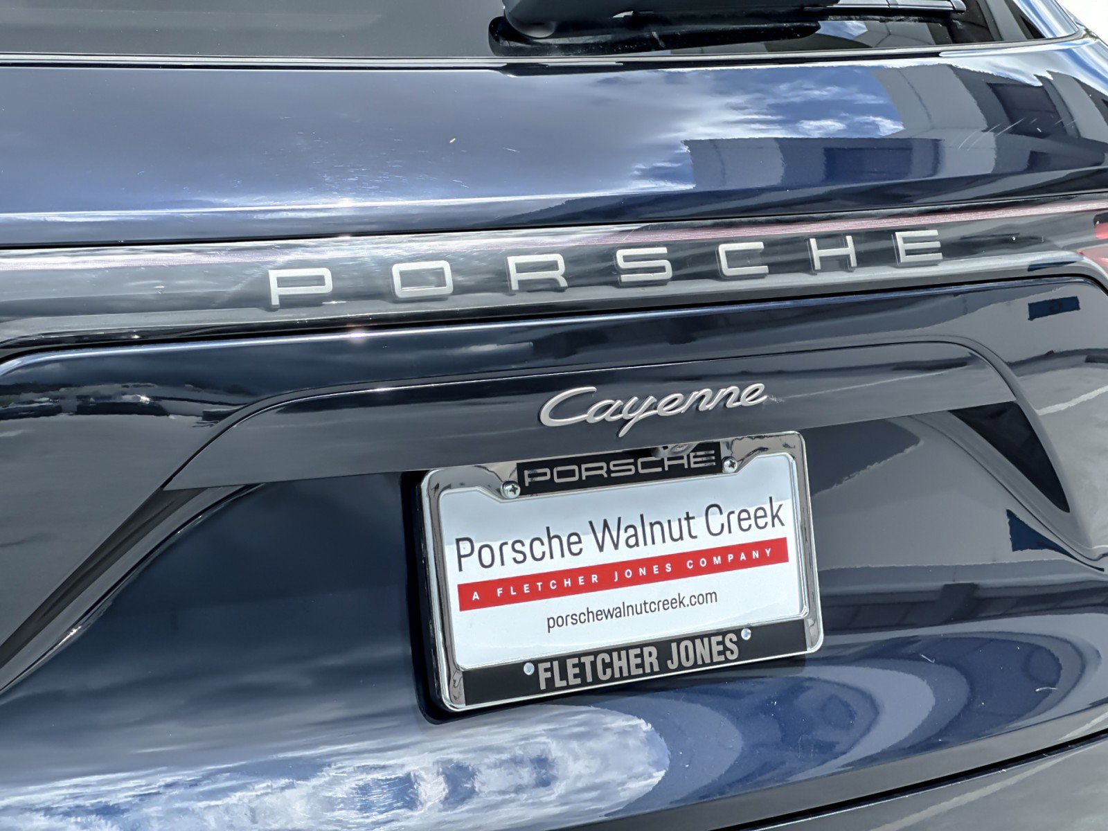 Used 2023 Porsche Cayenne Platinum Edition AWD/4WD image 27