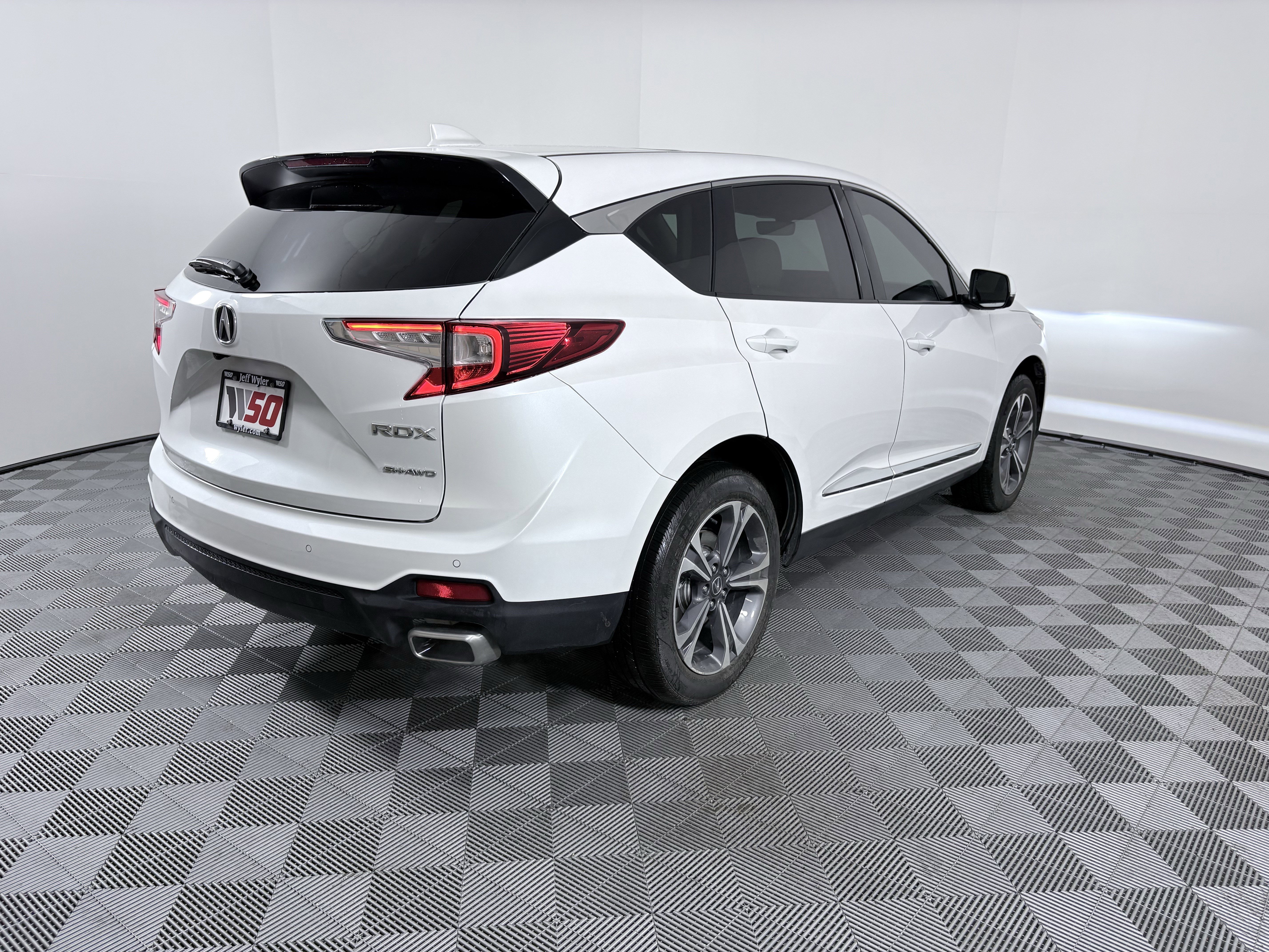 Certified 2023 Acura RDX AWD w/ Advance Package image 5