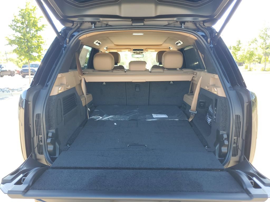 New 2026 Land Rover Range Rover Long Wheelbase SE AWD/4WD image 30