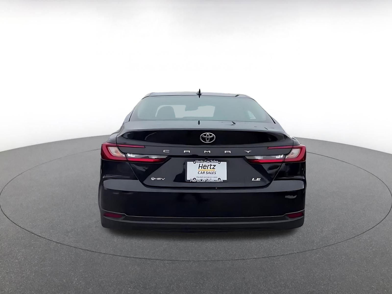 Used 2025 Toyota Camry LE image 11