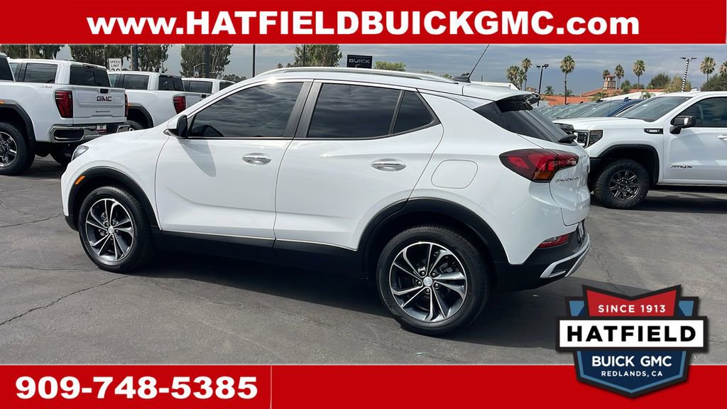 Used 2022 Buick Encore GX Select image 3
