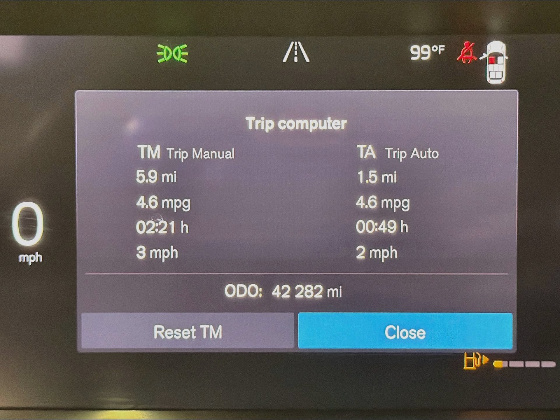 Certified 2023 Volvo XC90 B5 Core w/ Protection Package Premier AWD/4WD image 12