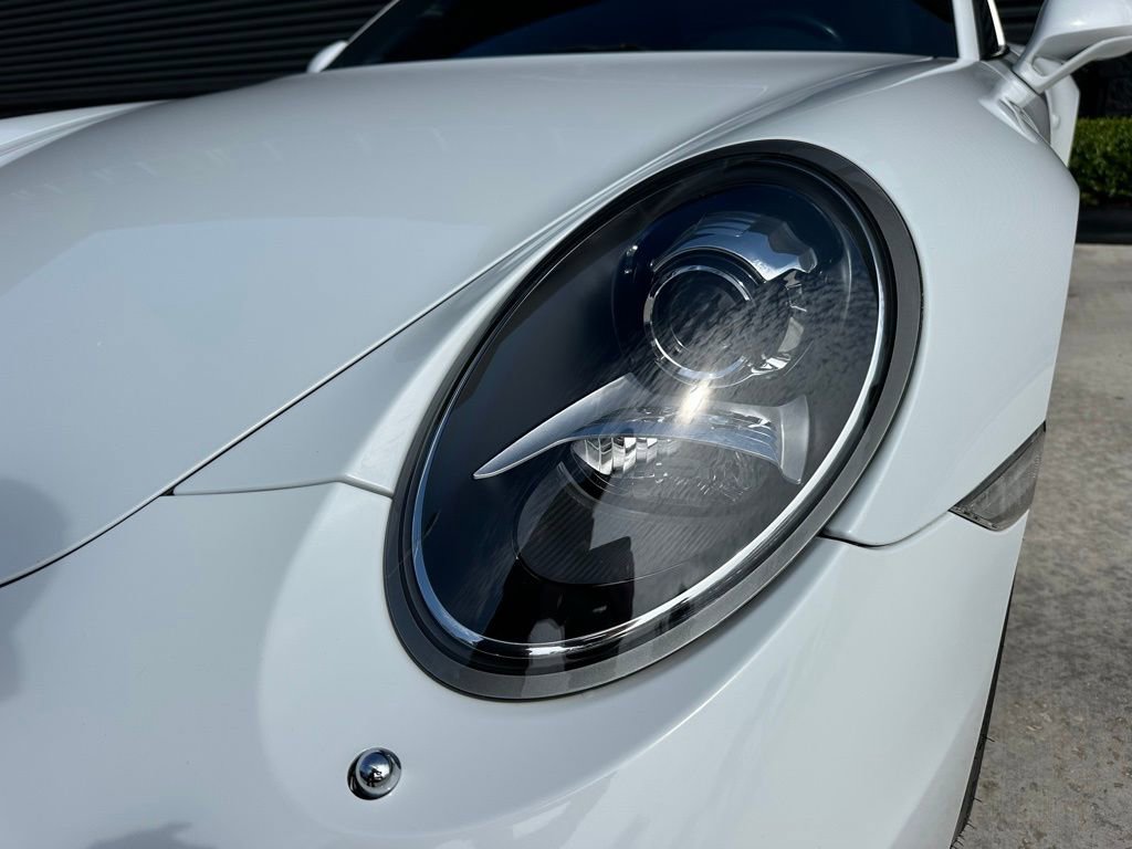 Certified 2015 Porsche 911 Targa 4S AWD/4WD image 14