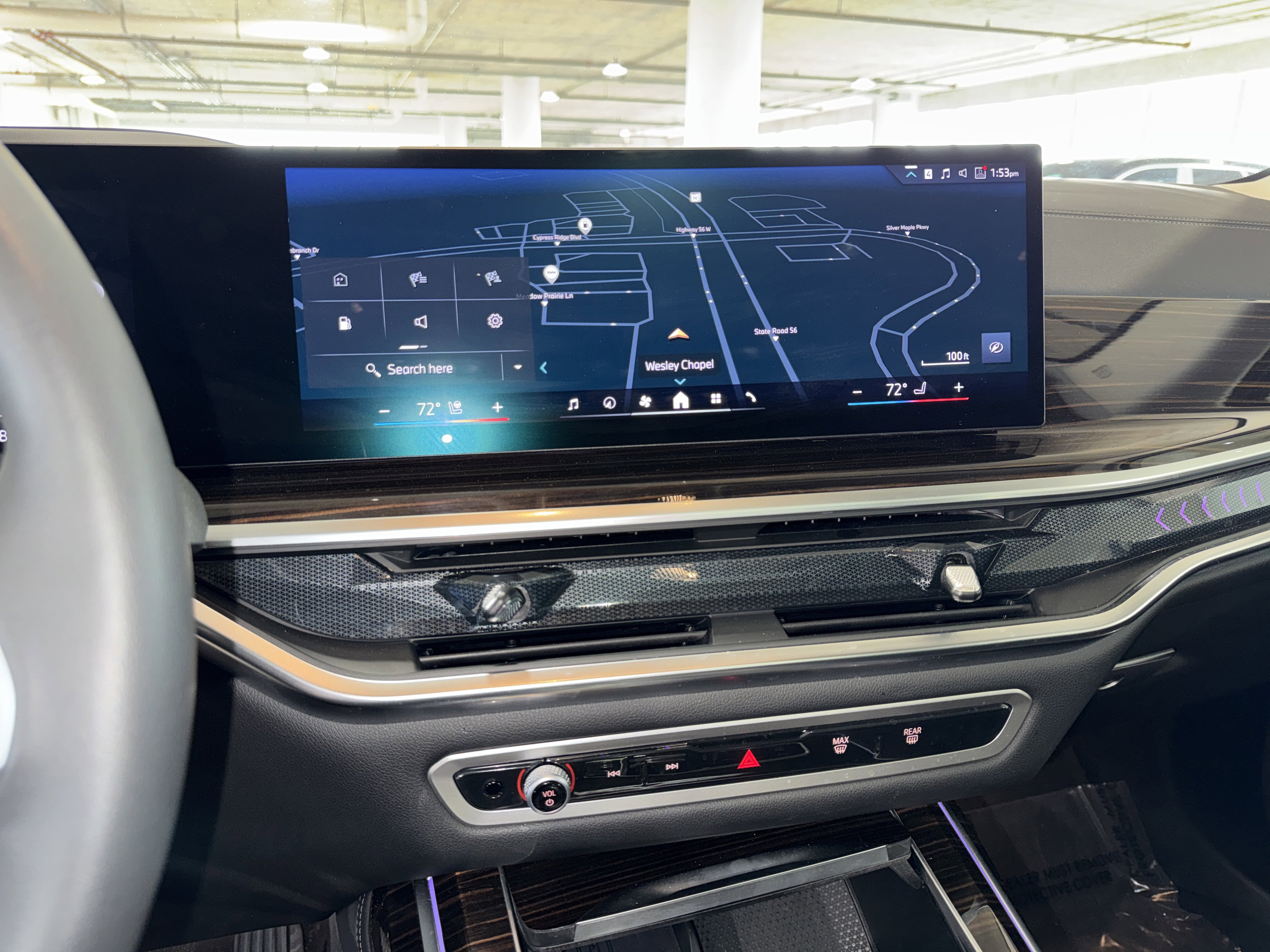 Used 2026 BMW X7 xDrive40i image 27