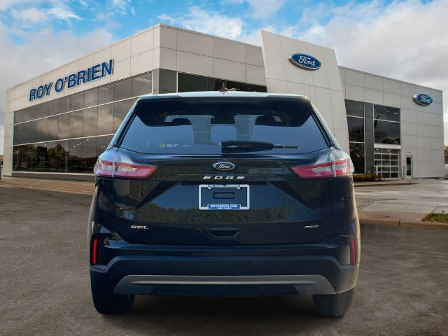 Certified 2024 Ford Edge SEL w/ Convenience Package AWD/4WD image 4