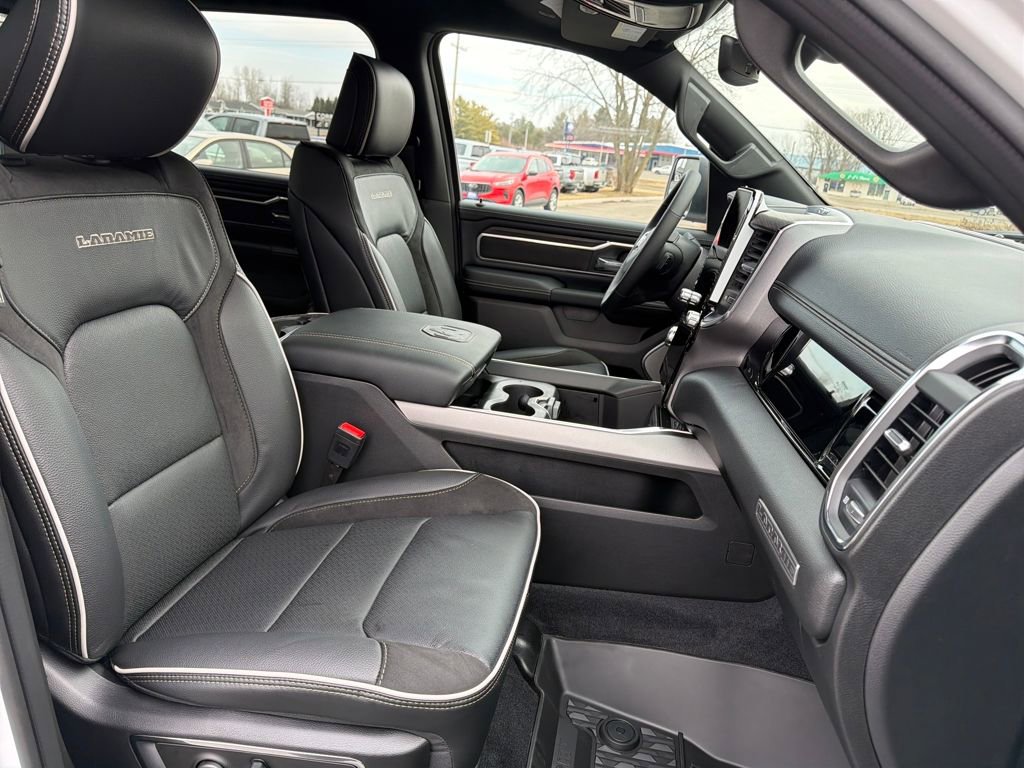 New 2026 RAM 1500 Laramie w/ Night Edition AWD/4WD image 19