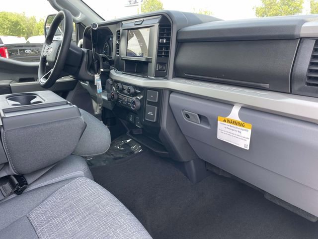 New 2026 Ford F250 4x4 Crew Cab Super Duty image 32